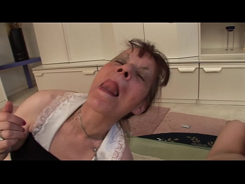 ❤️ Dvě babičky a jeden dědeček mají trojku ️ Sex video u nás cs.pornsexer.ru ❌️