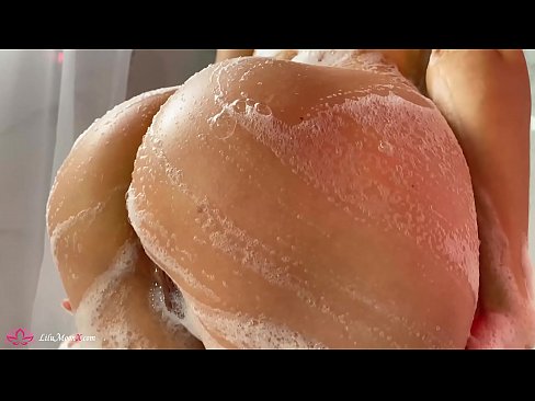 ❤️ Bruneta masturbuje kundu vibrátorem až k intenzivnímu orgasmu ve sprše ️ Sex video u nás cs.pornsexer.ru ❌️